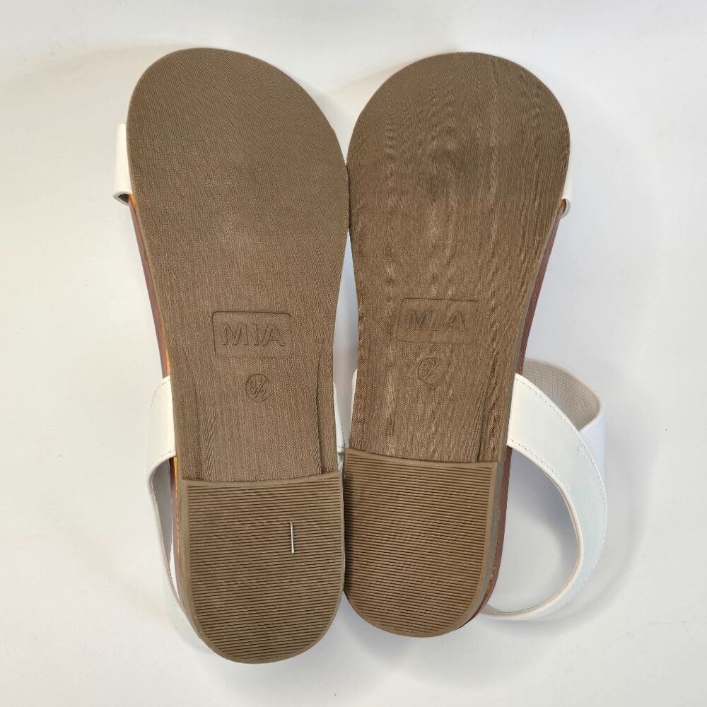 MIA Flat Elastic Strap Sandals Size 8 White Faux Leather Casual Summer Shoes NIB - Picture 6 of 9